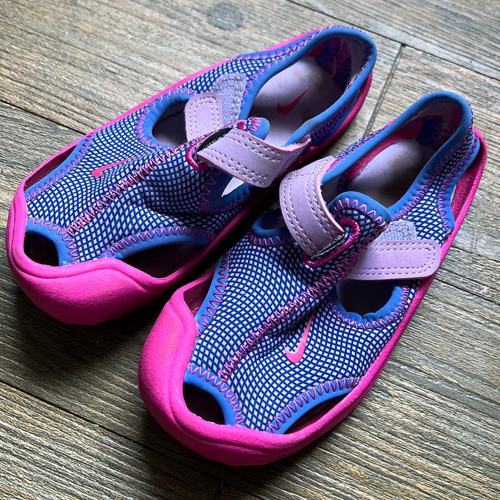Nike sandals